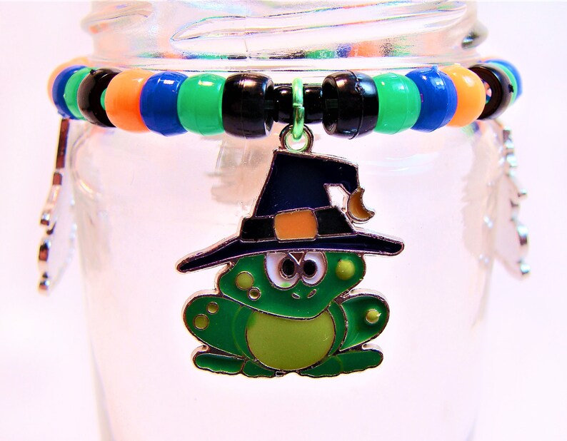 Witchy Frog Charm Bracelet w Witch Hats frogbracelet Etsy