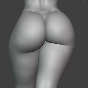 Peut inclure: Rendu 3D en niveaux de gris d'une forme humaine, mettant l'accent sur le bas du dos et les fesses. La figure est lisse et semble sculpt&eacute;e num&eacute;riquement, avec des ombres douces d&eacute;finissant les courbes du corps. Le fond est gris uni neutre.
