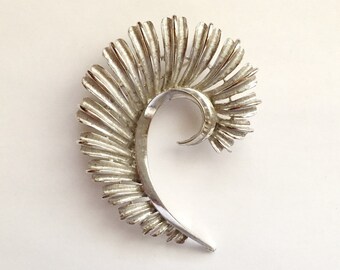 Vintage 1960s Silver Toned Textured Feather Brooch Pin Coro