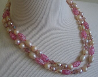 Vintage Pastel Pink Lampwork Glass Beads Necklace