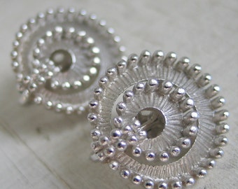 Vintage 1960s Mod Silver Toned Circles by Trifari