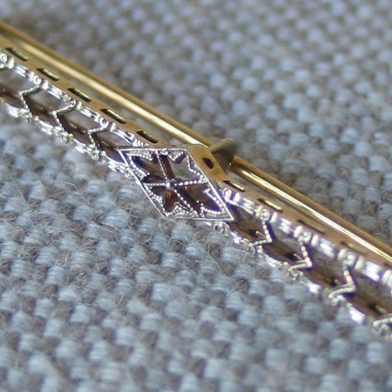 Vintage 14K Gold Bridged Bar Pin with Die Struck … - image 4