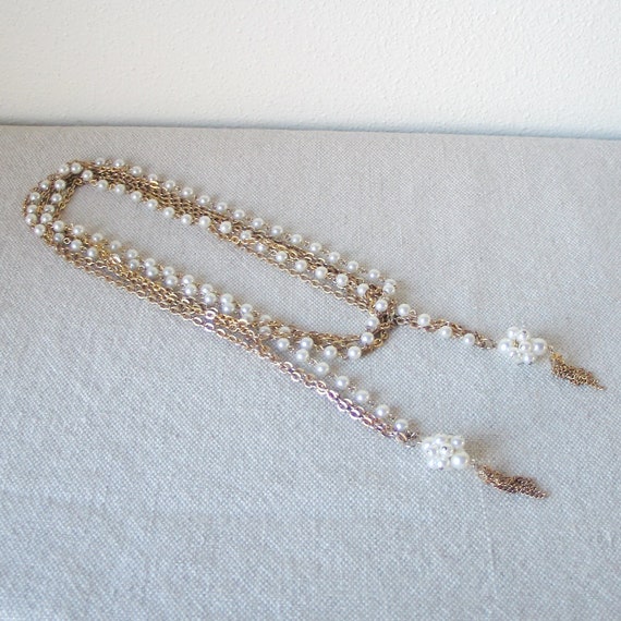 Vintage 1980s Gold Toned Triple Chain Faux Pearl … - image 5