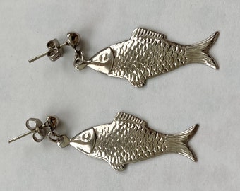 1970s Vintage Silver Toned Dangle Fish Post Earrings