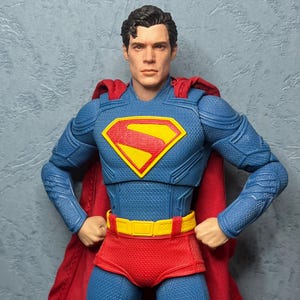 Superman-huvudskulptur för actionfigur