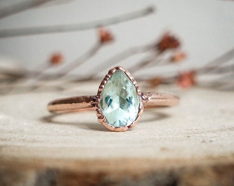 Blue Topaz drop copper ring / natural faceted gemstone / Birthstone ring / festival ring / unique piece
