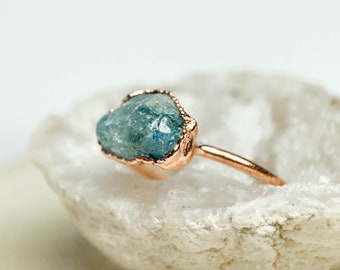 Blue Zircon copper ring / rough and natural stone/ Raw gemstone ring / unique piece / Handmade organic jewelry