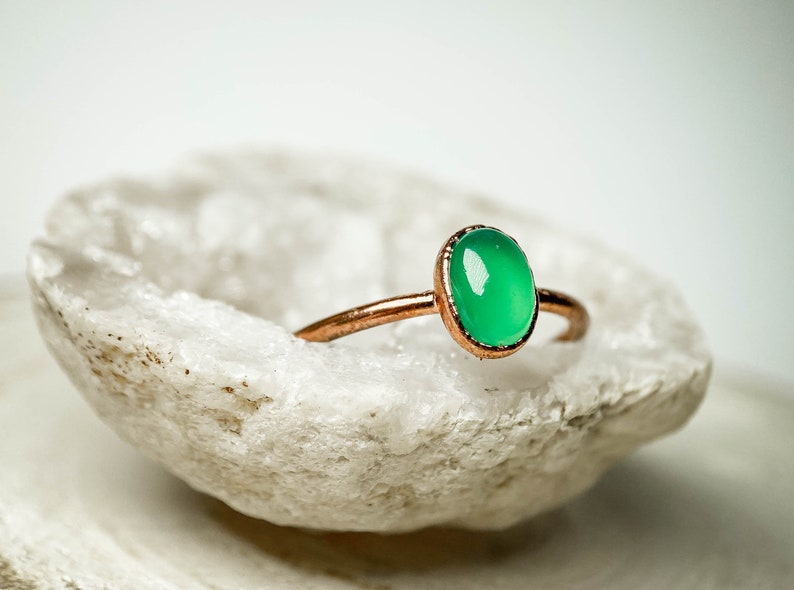 Green Onyx copper ring / natural gemstone/ Handmade organic jewelry / unique piece / image 4