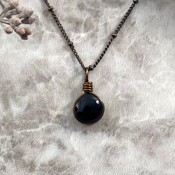 Fairy Grunge Dainty Teardrop Solid Black Pendant Goth Necklace Minimalist Jewelry, Gothic Romance Layering Necklace Vampire Aesthetic