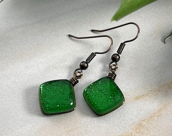 Pendientes verde oscuro: joyería rústica de otoño de latón, vidrio artístico hecho a mano