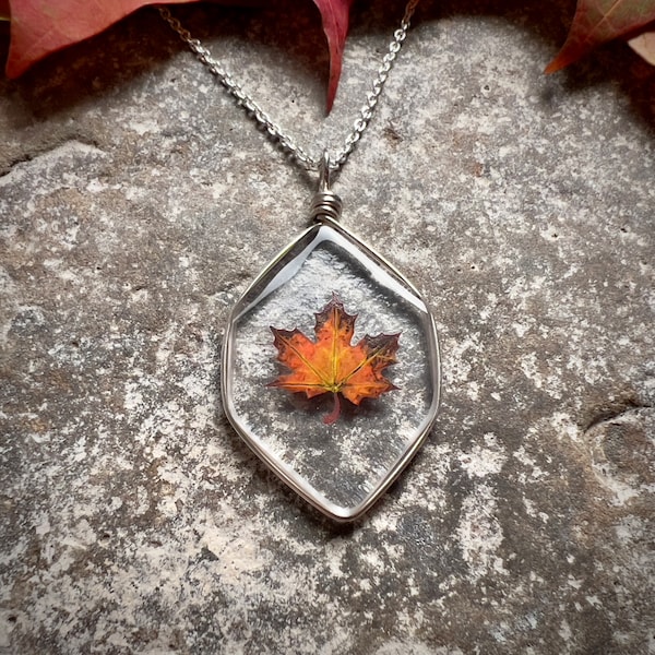 Maple Leaf Statement Necklace Bonus Mom Gift, Autumn Aesthetic Cottagecore Necklace, Forestcore Jewelry, Autumn Necklace for Women