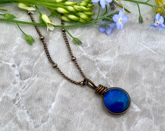 September Birthday Necklace, Sapphire Blue Birth Month Jewelry Best Friend Birthday Gift for Her, Handmade Glass Birthstone Necklace for Mom