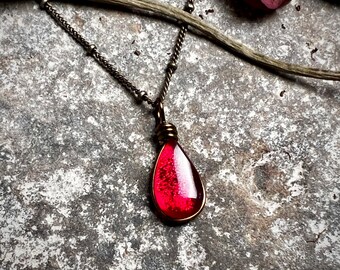 Collar de vidrio dicroico con sangre de vampiro, joyería gótica de estilo hada oscura