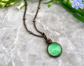 Naszyjnik Sierpień, Urodziny Sierpnia, Peridot Green Glass, Biżuteria Sierpień, Naszyjnik z Kamieniami Urodzinowymi Sierpnia, Prezenty Sierpień, Prezent Urodzinowy dla Niej