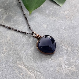 Black Heart Necklace Gothic Jewelry, Dark Fairycore Witchy Necklace Grunge Jewelry, Dark Academia Black Glass Necklace Goth Girlfriend Gift