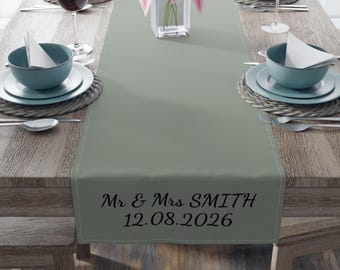 Camino de mesa personalizado con nombre y fecha de Sr. y Sra. en cualquier color | Camino de mesa de boda personalizado ALGODÓN, POLIÉSTER