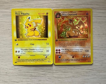 Tarjeta holográfica de Pokémon Thicc Pikachu Charizard Meme divertido Cumpleaños Gamer Navidad Navidad Amigo secreto