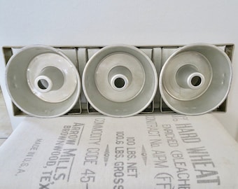 Vintage Chicago Metallic Industrial Restaurant Bakery Round Bundt Cake Pan
