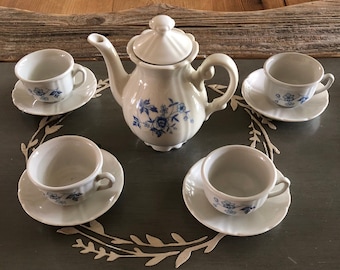 Vintage Kahla Children's China Tea Set for 4 Made in GDR