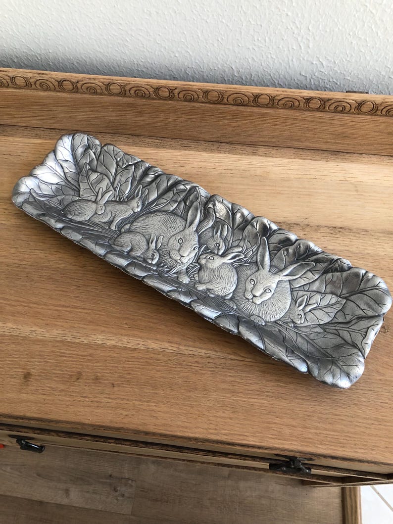 Vintage Arthur Court Bunny Rabbit Motif Long Serving Tray Rabbits in ...