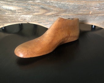 Vintage Cobbler Shoe Mold Form Size 3