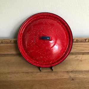 Vintage Red White Speckled 10 1/2&quot; Round Black Rim Replacement Pot Lid
