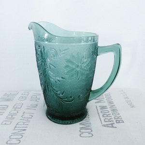 Vintage Tiara Indiana Glass Spruce Green Sandwich 64 Oz Heavy Pitcher