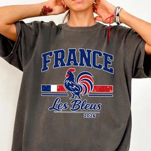 Vintage France Soccer Tee: Les Bleus Retro Football Fan T-Shirt (Comfort Colors 1717) bild 3