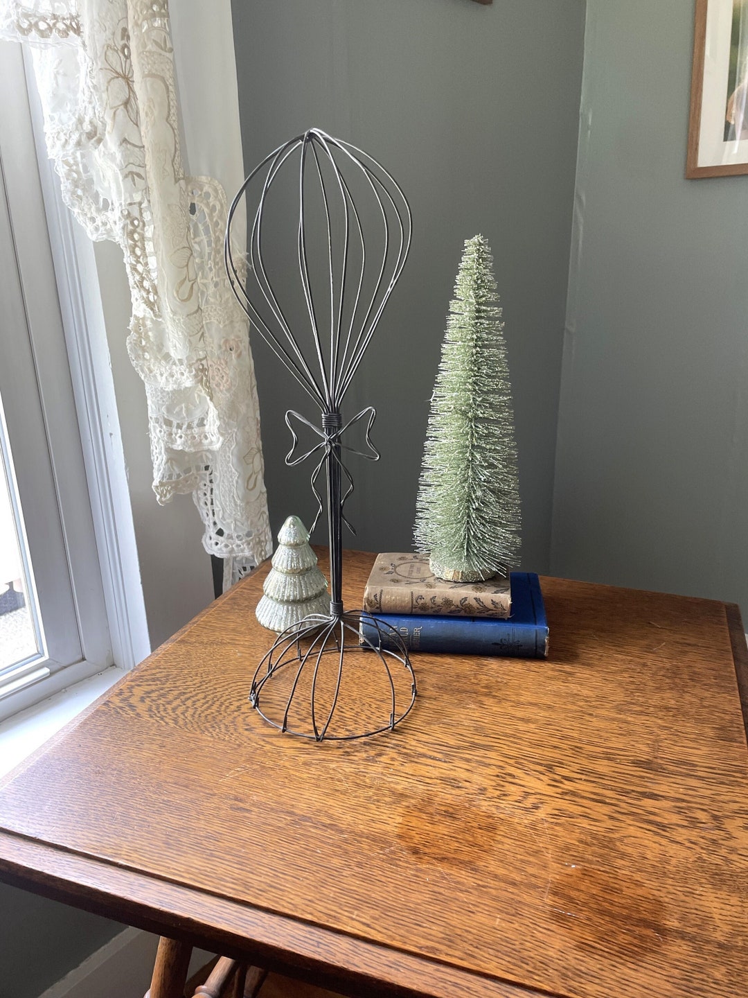 Vintage 19'' Twisted Wire Hat Stand With Bow Vintage Etsy