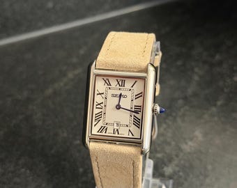 Reloj de vestir rectangular personalizado – Movimiento de cuarzo japonés – Esfera con números romanos – Correa de piel de ante – Reloj seleccionado a mano