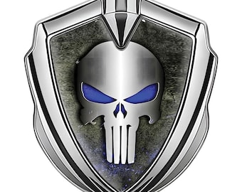 Universal Fit Automotive Shield Melting Gold Skull Accessory Chrome Finish Decor