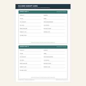 Op de afbeelding: Een wit document getiteld KILN-SIDE HANDOFF CARDS met twee identieke secties genaamd HANDOFF CARD 01 en HANDOFF CARD 02. Elke sectie bevat lege regels voor gegevensinvoer, waaronder Handoff ID, Session ID, Tile ID, Owner, Clay Body Ref, Application Record Ref, Kiln Area, Load Position, Firing Context Ref, Photo Ref, Handed To, Date, Retrieved, Date en Outcome Action.