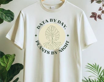 Monstera Binary Code T-Shirt, Retro Botanical Graphic Tee, Minimalist Data Science Shirt for Plant Lovers