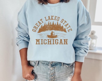 Michigan Sweatshirt, Great Lakes Sweatshirt, State Shirt, College Sweatshirt, 70s Style, Hiking & Camping