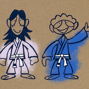 Puede incluir: Ilustración de dos personajes de dibujos animados con uniformes de karate. Una figura viste un uniforme lila claro con cinturón blanco, la otra un uniforme azul con cinturón blanco. Ambas figuras sonríen y tienen cabello negro. El fondo es de color marrón claro.