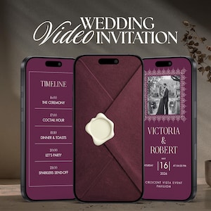 Puede incluir: Un juego de tres tazas de cerámica con un acabado mate moteado. Las tazas son en tonos crema, gris claro y gris oscuro. Cada taza tiene un diseño simple y minimalista, ideal para café o té.