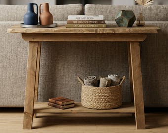 Schmaler Sofa-Konsolentisch mit unterer Ablage