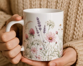 ピンクのワイルドフラワーマグ、水彩画風の花柄コーヒーカップ、コテージコア風ギフト（女性向け）、ラベンダーコスモスデイジーセラミックマグ、ボタニカルティーカップ（お母さんへのギフト）