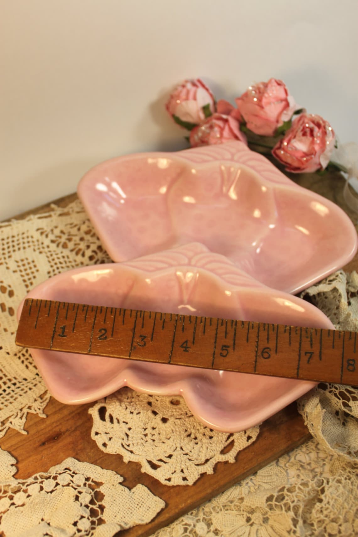 A Set of 2 Vintage Pink Dishes Shaped Like Strawberrys,vintage Pottery