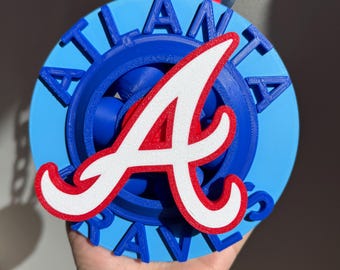 FAN DE LOS BRAVES • Cadenas promocionales de los Atlanta Braves impresas en 3D • Cadena giratoria • New City Connect 2026 • Artículos para fans • Regalo único • Regalo para el Día del Padre