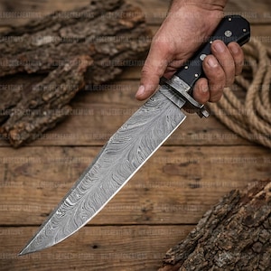 Handmade Feather Pattern Damascus Bowie Knife With Leather Sheath