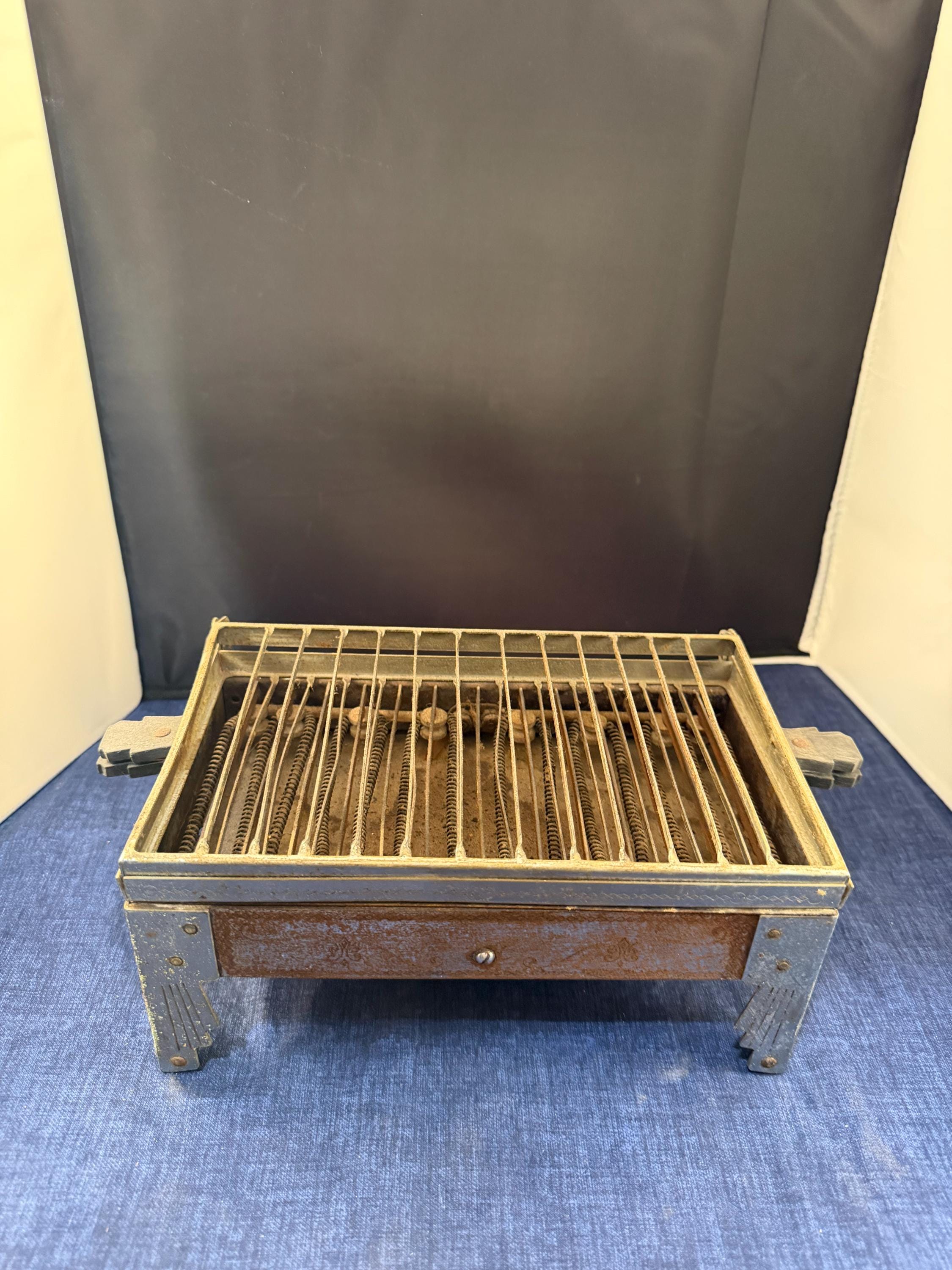 Vintage Toaster 1930 - Etsy
