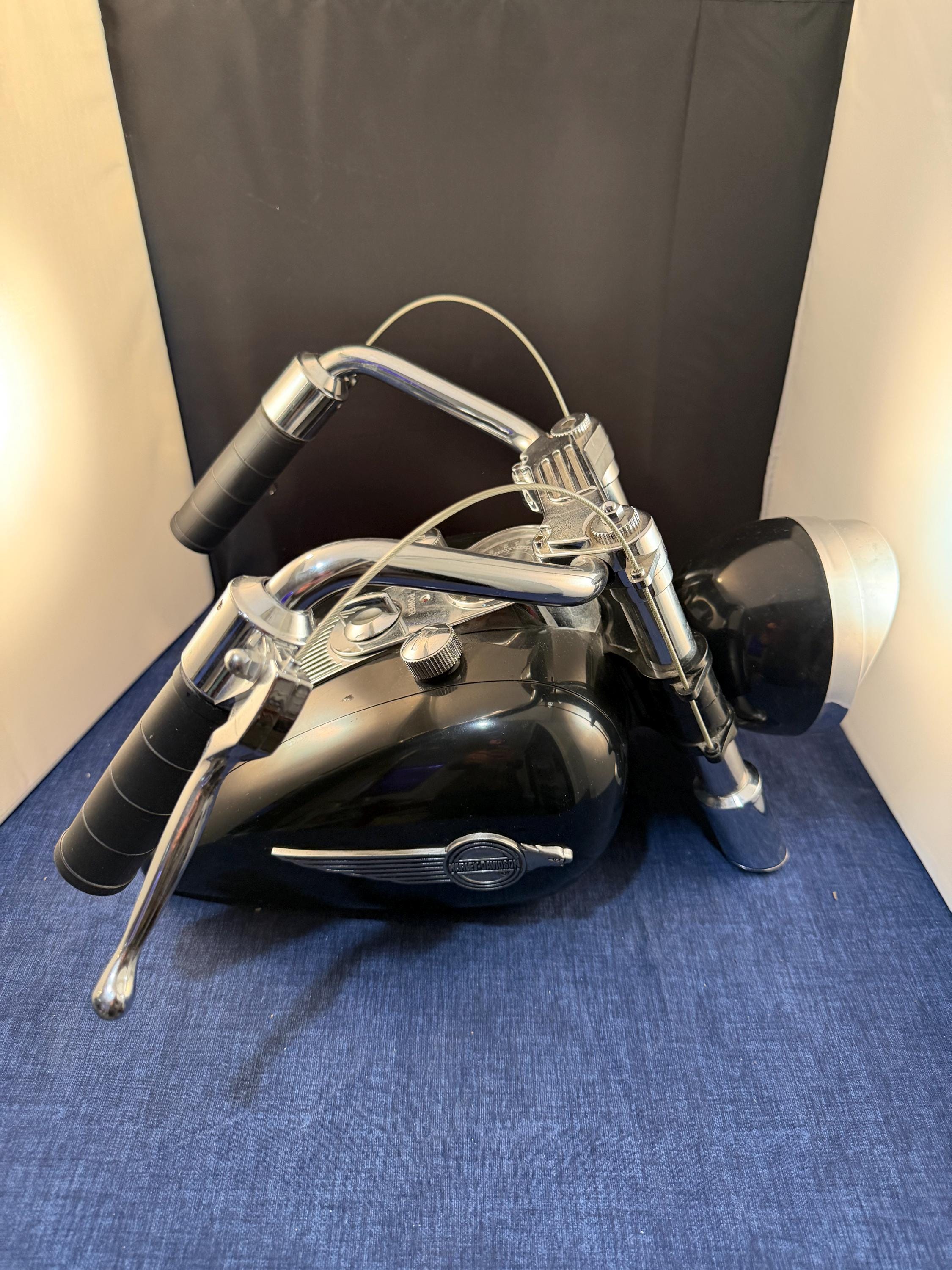 Vintage Tank Radio Harley Davidsonジャンク il_fullxfull.7719912493_6upu.jpg