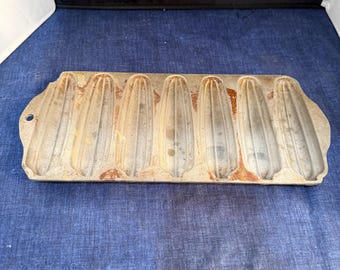 Vintage Wearever Aluminum Cornstick Cornbread Pan