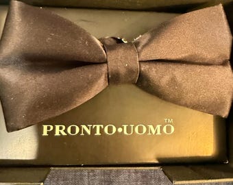 Pajarita negra 100% seda Vintage Pronto Uomo para hombre, en caja.