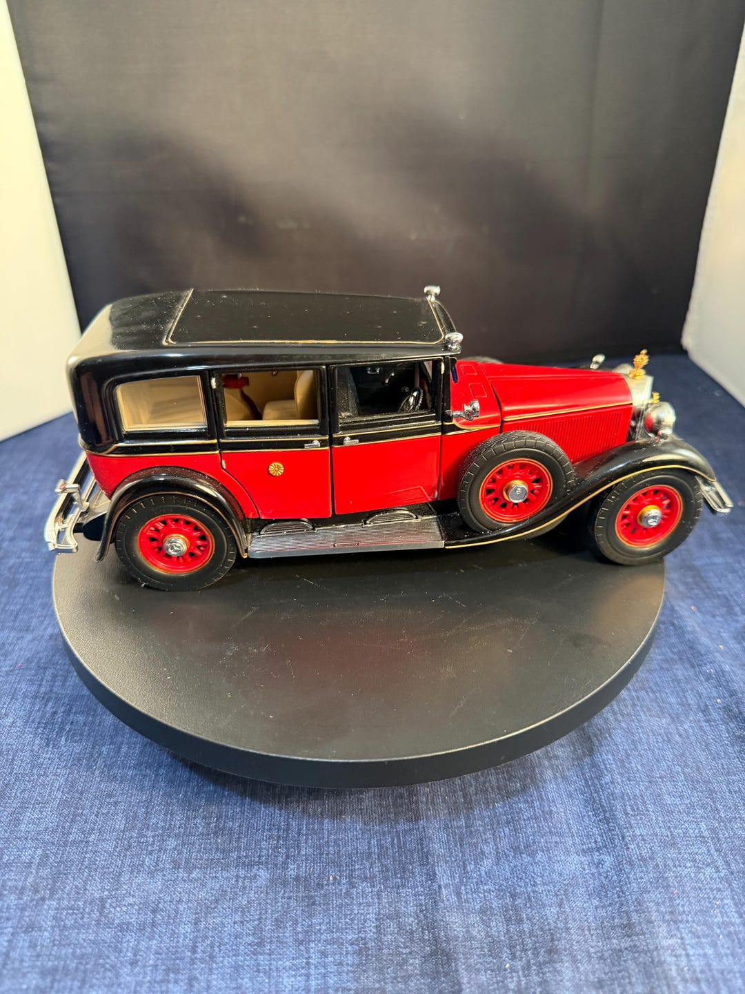 Franklin Mint Precision 1:24 Scale B11SD91 1935 Mercedes Benz 770k