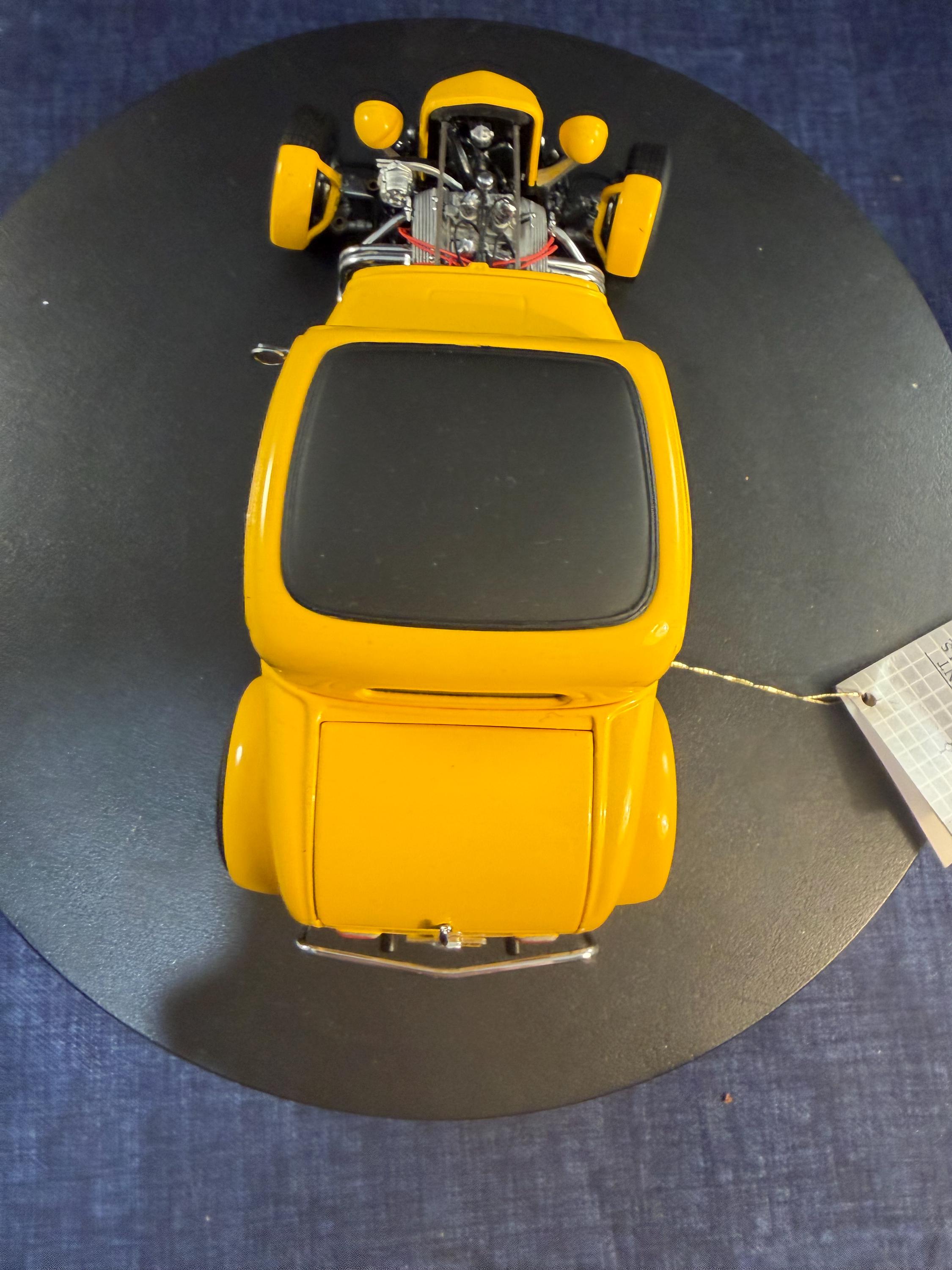 RARE Franklin Mint American Graffiti 32 Ford 5 Window Deuce Coupe