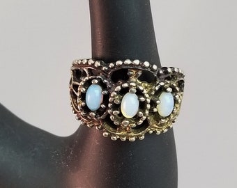 Vintage 1960's Ring, Blue Glass Moonstones Cabochon 18K Gold Plate, Costume Jewelry