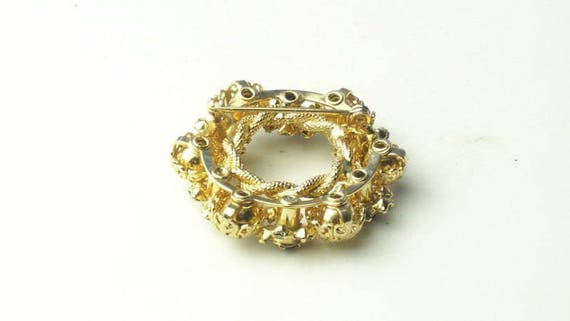 Vintage 1950's Brooch Gold Filigree, Red Rhinesto… - image 3