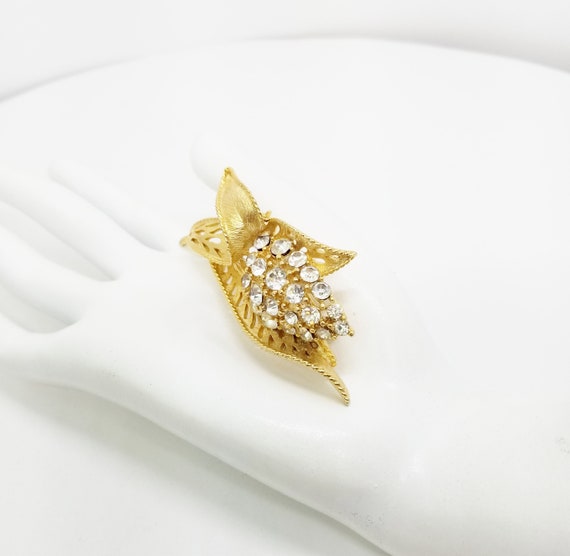 Signed Lisner Large Rhinestone & Gold Flower Broo… - image 3